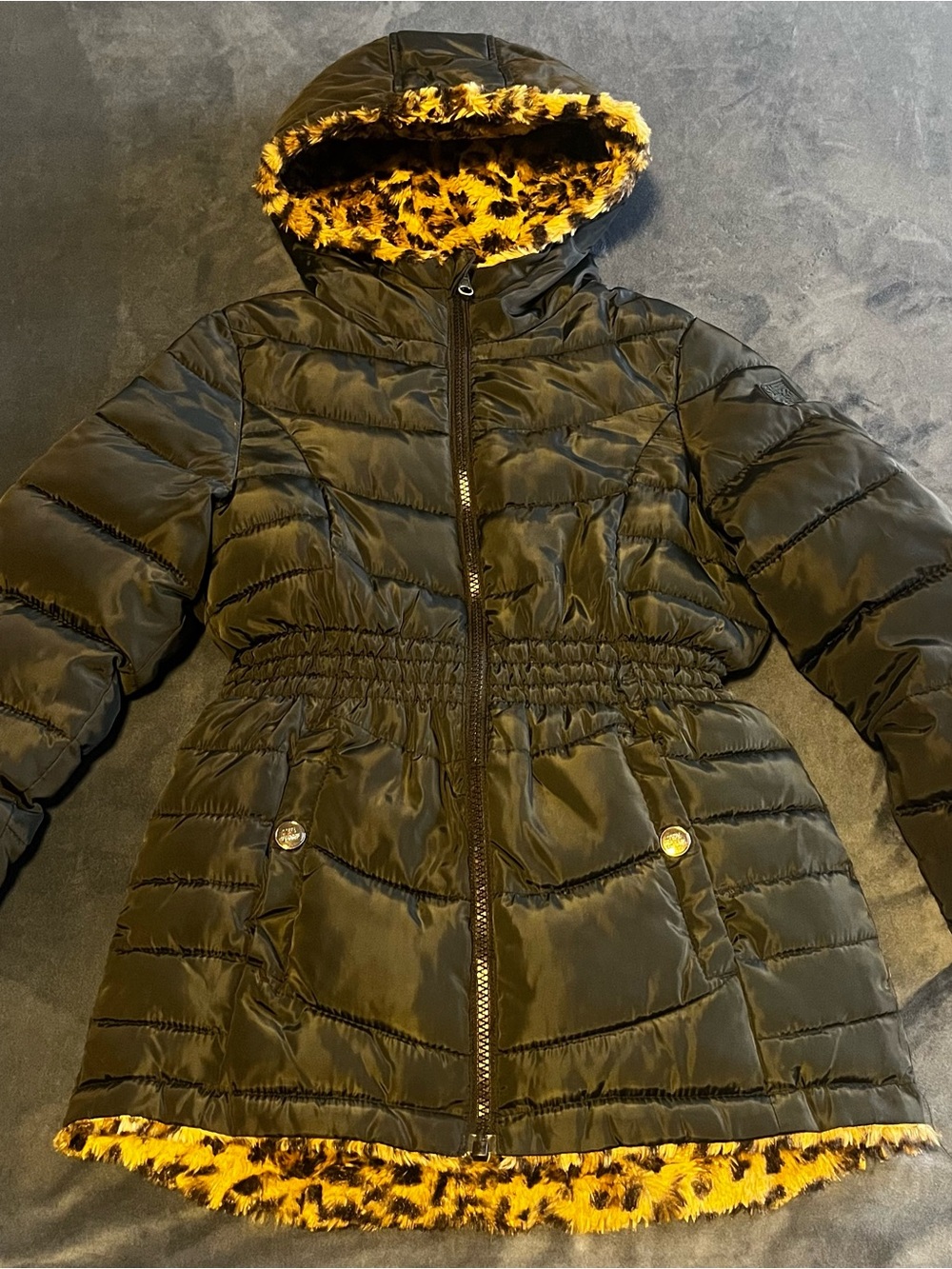 Steve Madden Black Puffer Coat with  reversible Leopard Faux-Fur